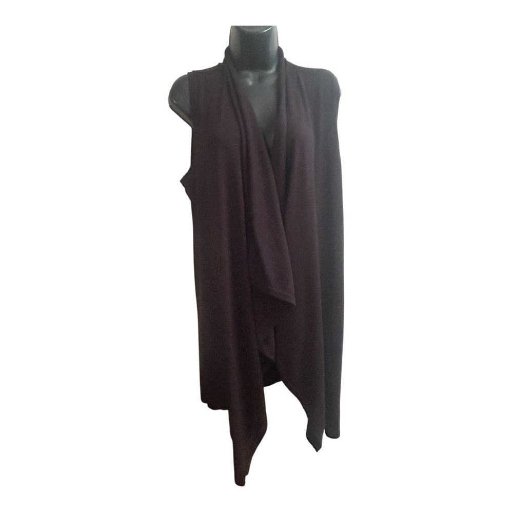 Maurices Sleeveless layering piece. Extra large black, excellent condition.